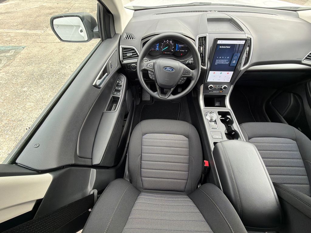 Thumbnail: 2024 Ford Edge - 12