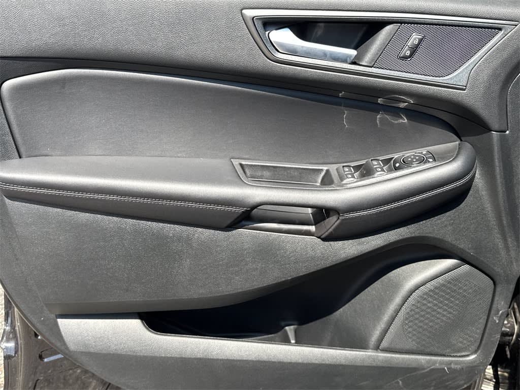 Thumbnail: 2024 Ford Edge - 22