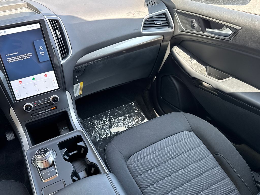 Thumbnail: 2024 Ford Edge - 13