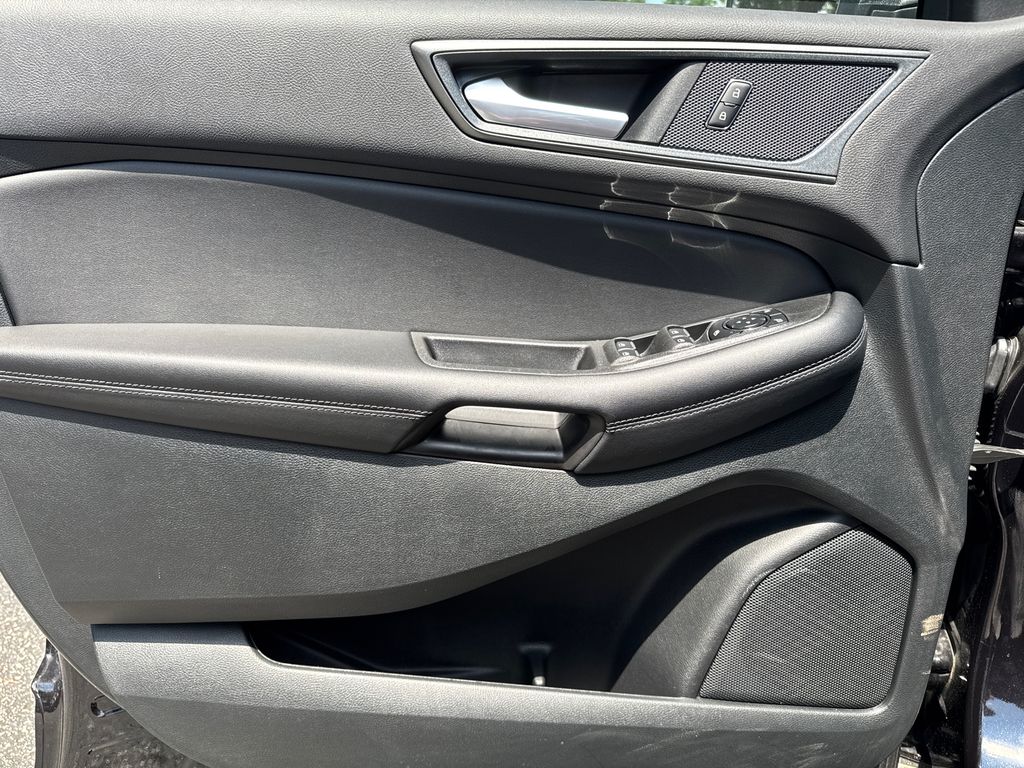 Thumbnail: 2024 Ford Edge - 19