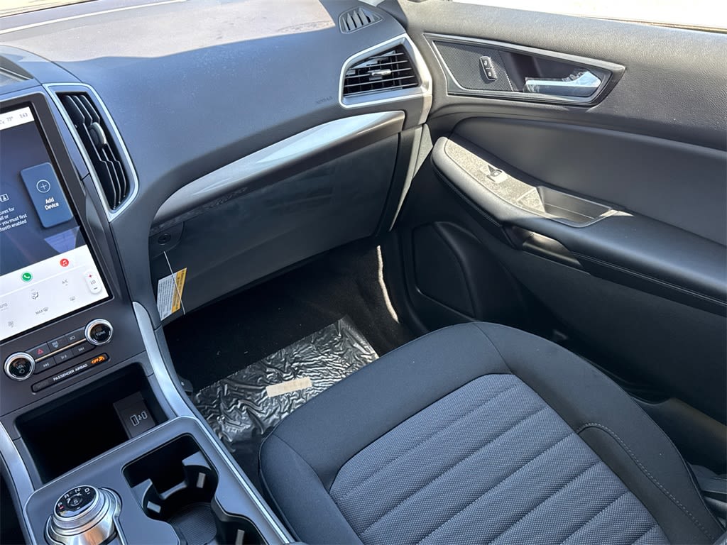 Thumbnail: 2024 Ford Edge - 13