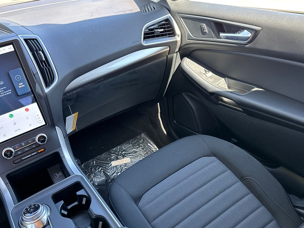 Thumbnail: 2024 Ford Edge - 13