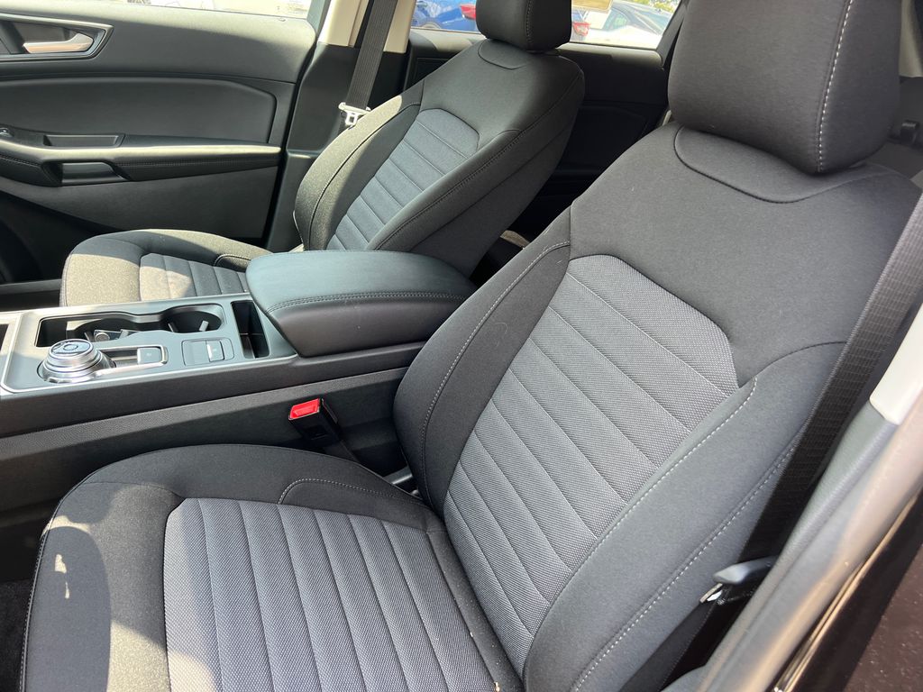 Thumbnail: 2024 Ford Edge - 10