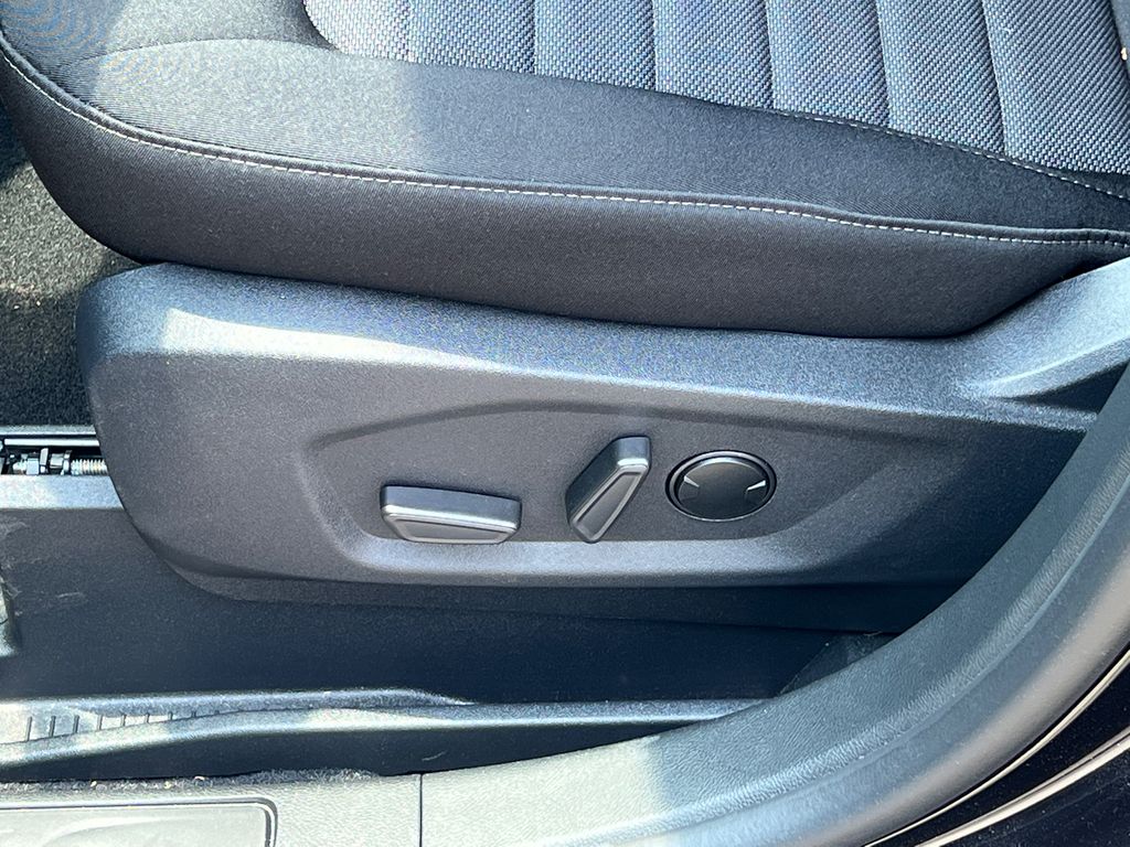 Thumbnail: 2024 Ford Edge - 22