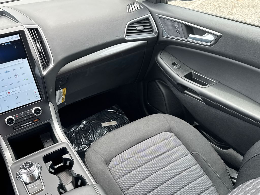 Thumbnail: 2024 Ford Edge - 13