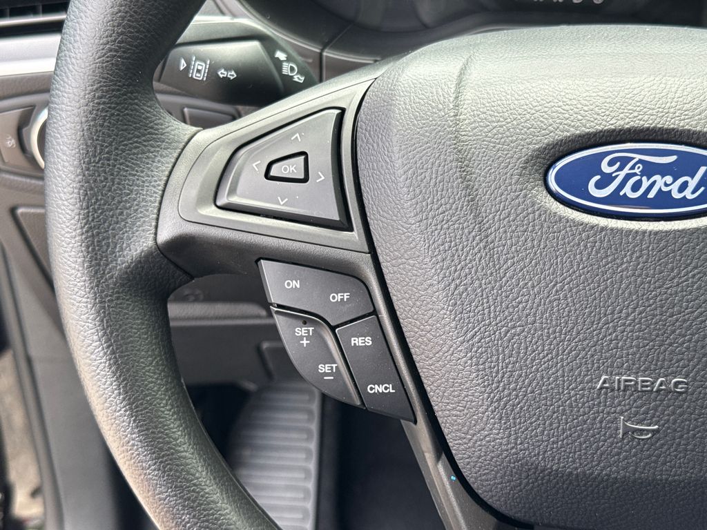 Thumbnail: 2024 Ford Edge - 25