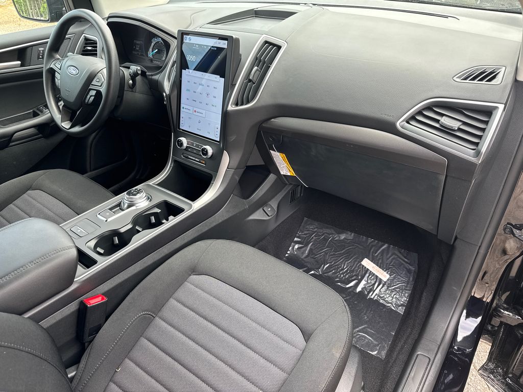 Thumbnail: 2024 Ford Edge - 2