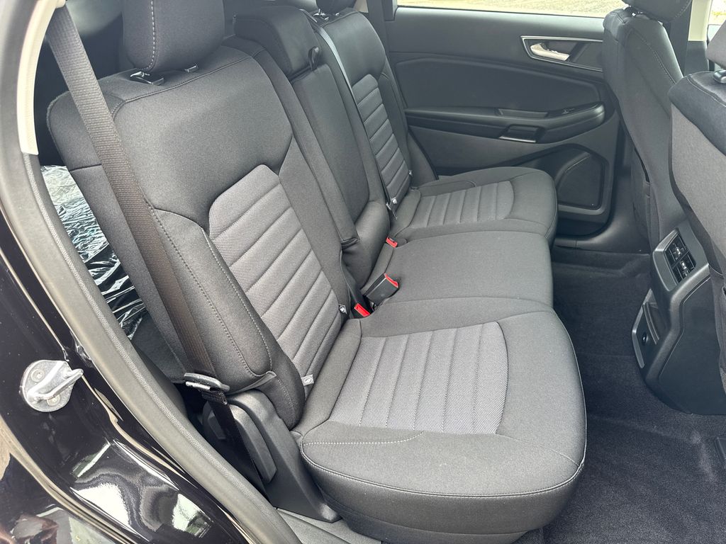 Thumbnail: 2024 Ford Edge - 11