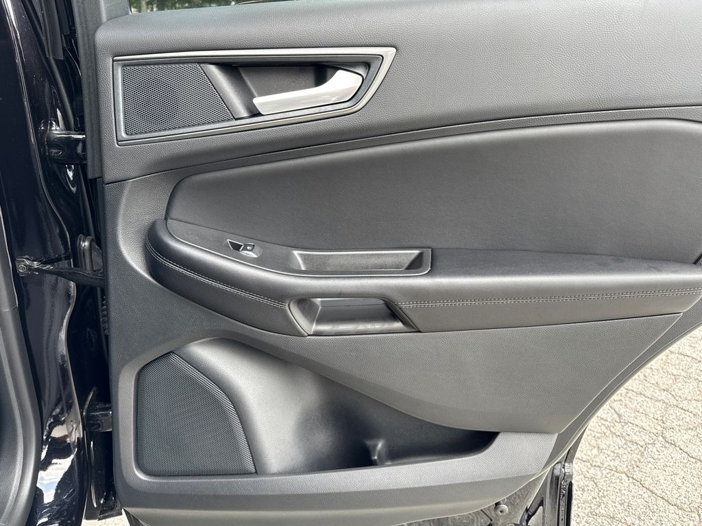 Thumbnail: 2024 Ford Edge - 24