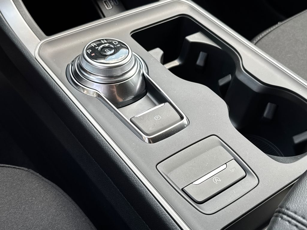 Thumbnail: 2024 Ford Edge - 15