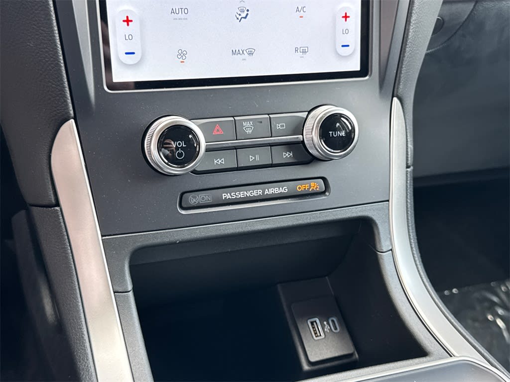 Thumbnail: 2024 Ford Edge - 31