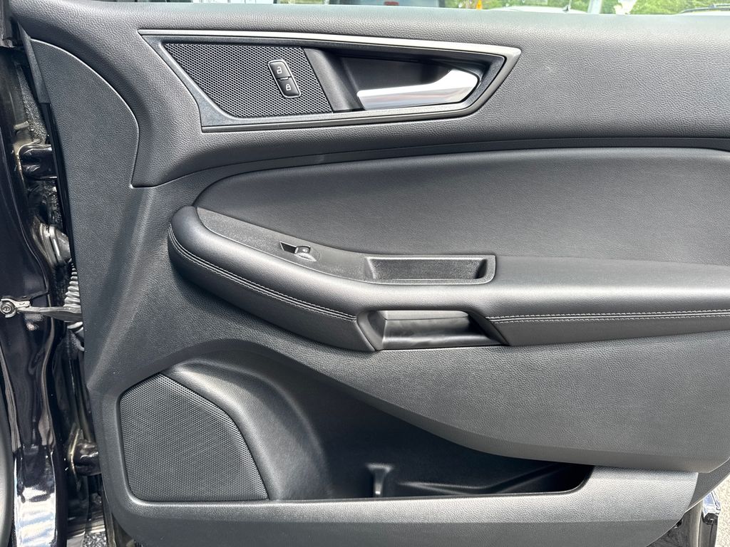 Thumbnail: 2024 Ford Edge - 23
