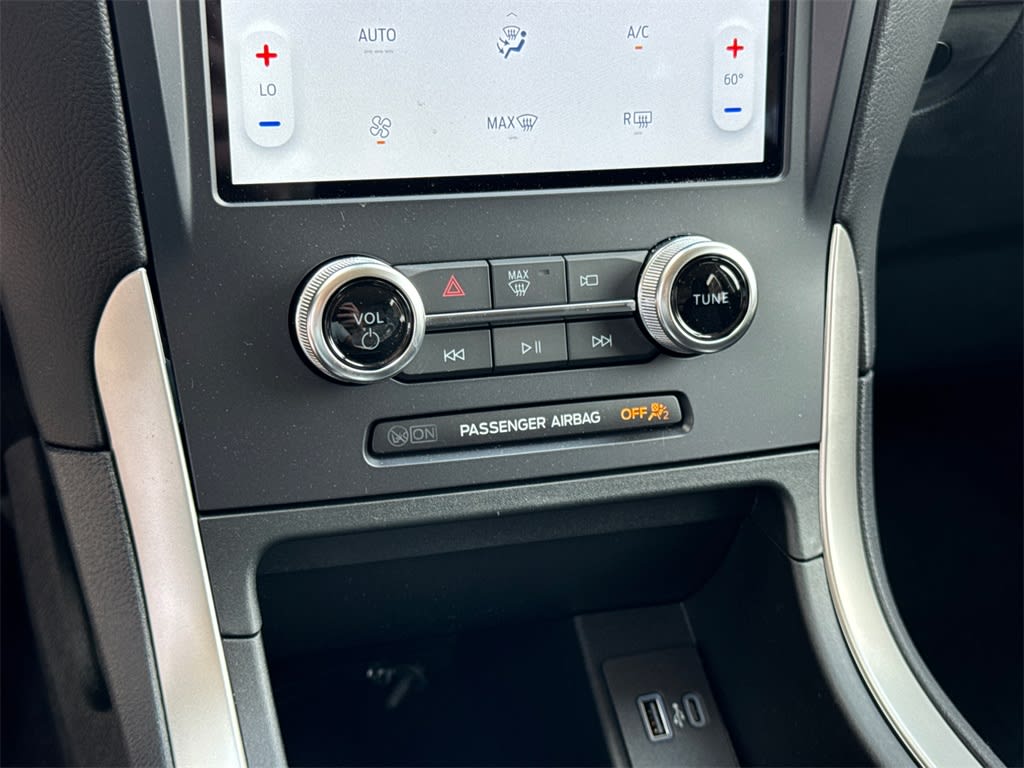 Thumbnail: 2024 Ford Edge - 31