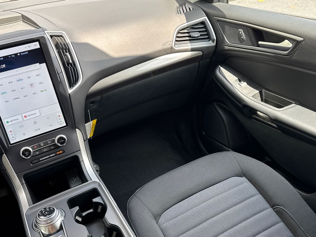 Thumbnail: 2024 Ford Edge - 27