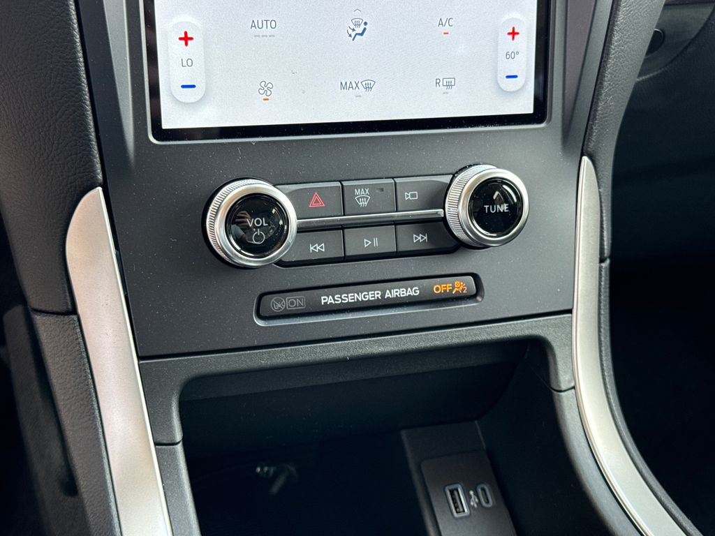 Thumbnail: 2024 Ford Edge - 31