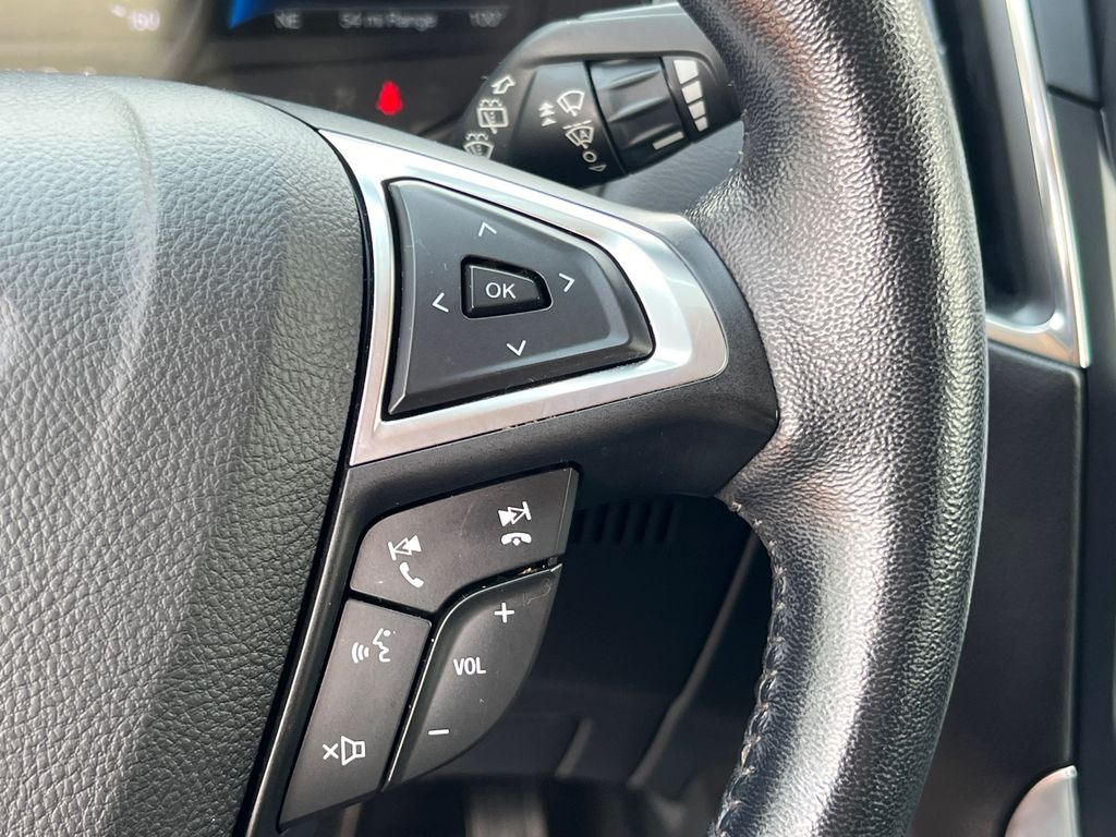 Thumbnail: 2022 Ford Edge - 31
