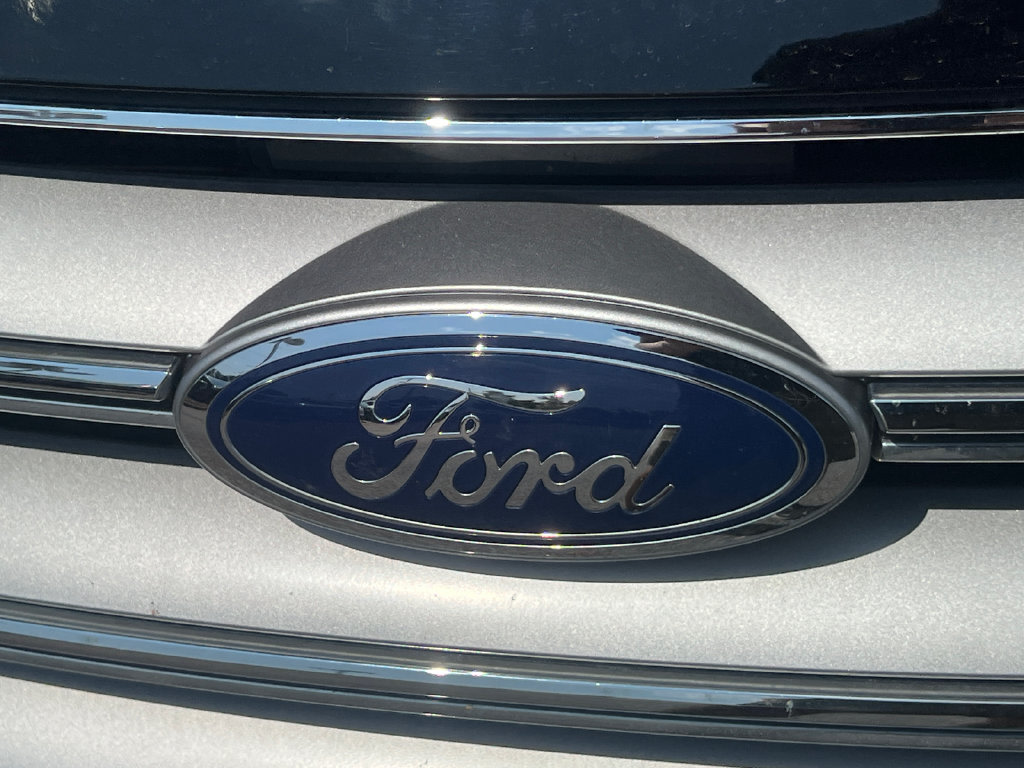 Thumbnail: 2018 Ford Edge - 4