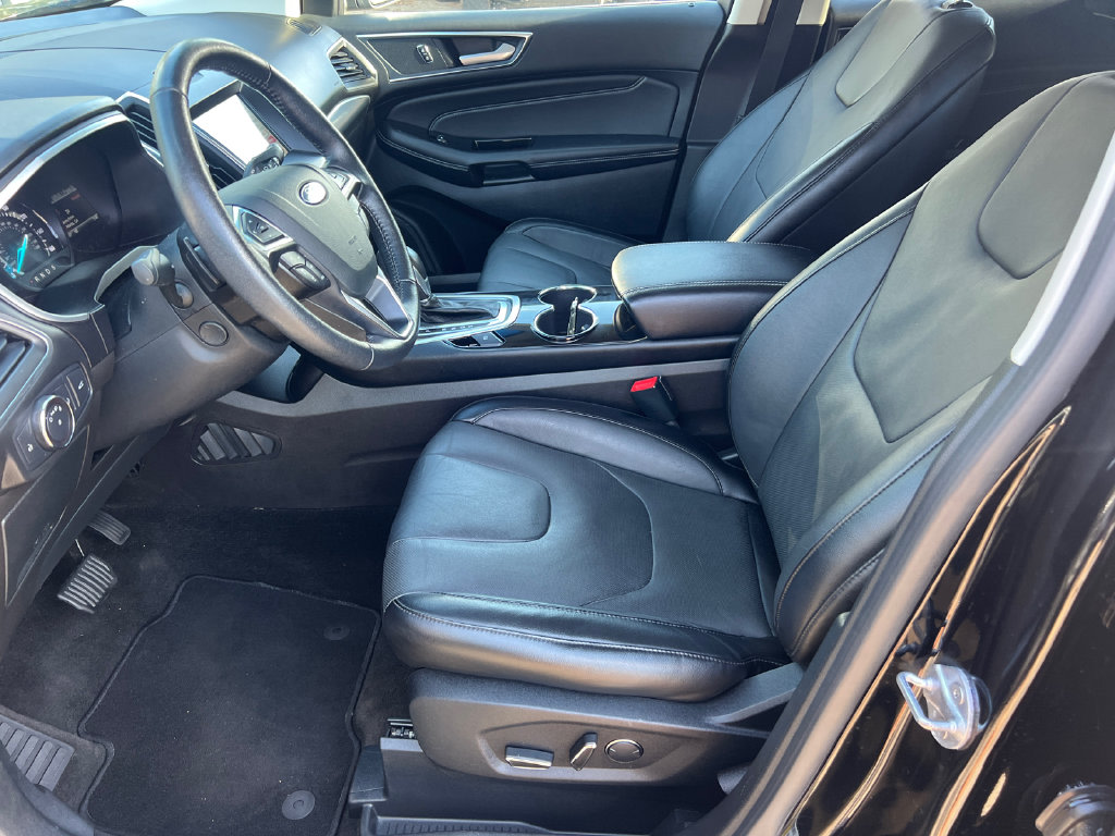 Thumbnail: 2018 Ford Edge - 9