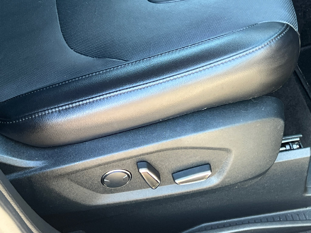 Thumbnail: 2018 Ford Edge - 23