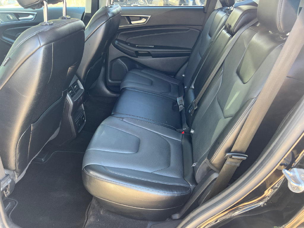 Thumbnail: 2018 Ford Edge - 27