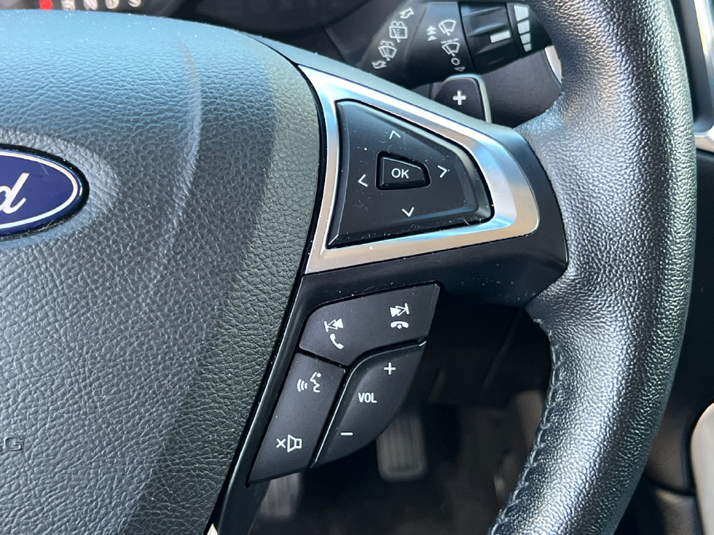 Thumbnail: 2018 Ford Edge - 32