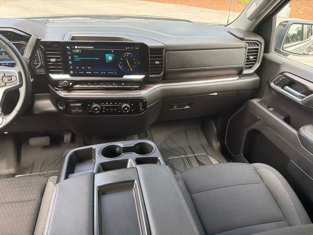 Thumbnail: 2025 Chevrolet Silverado 1500 - 13