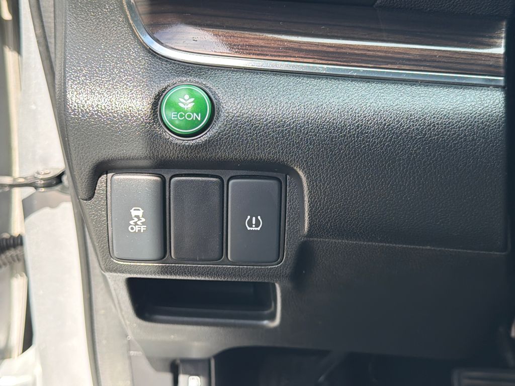 Thumbnail: 2015 Honda CR-V - 30