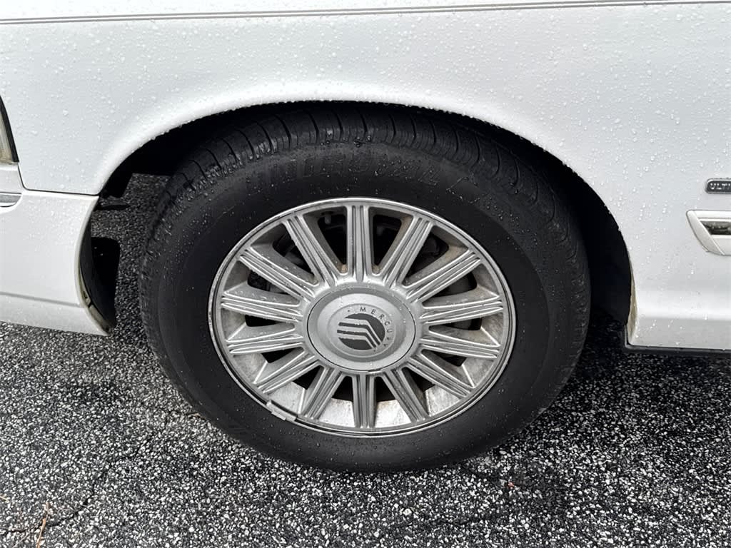 Thumbnail: 2010 Mercury Grand Marquis - 5