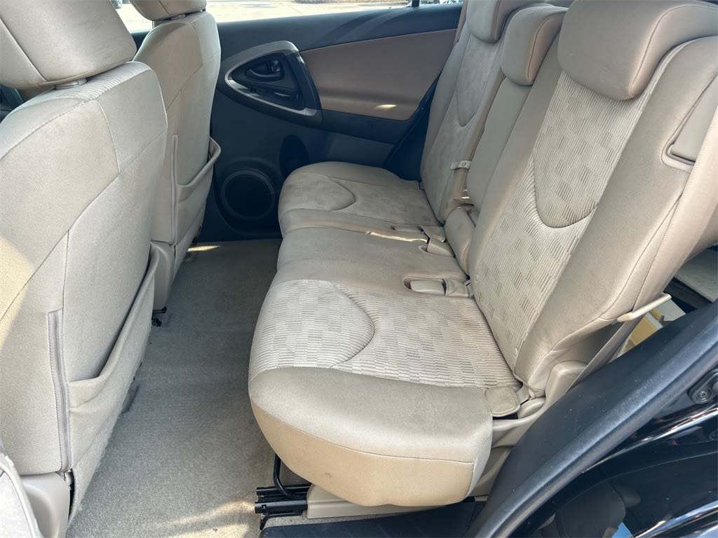 Thumbnail: 2010 Toyota RAV4 - 24