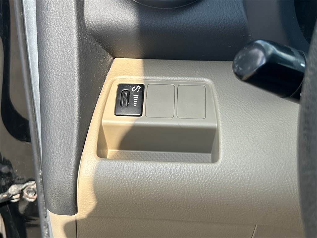 Thumbnail: 2010 Toyota RAV4 - 29