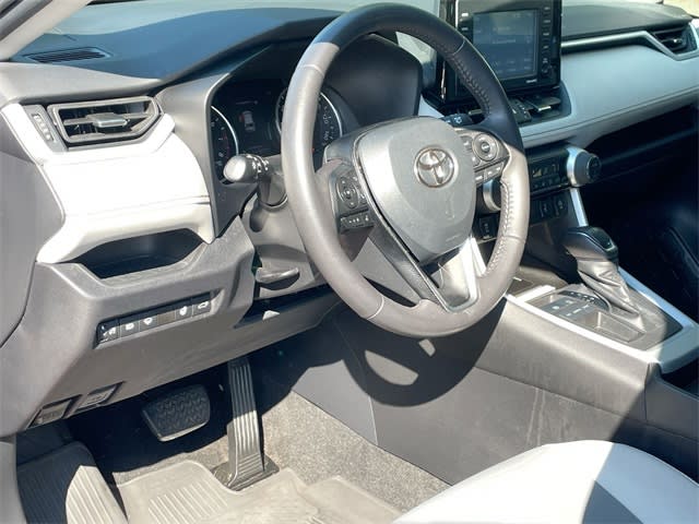 2021 Toyota RAV4 XLE Premium 2