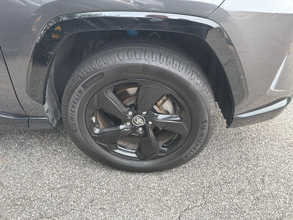 Thumbnail: 2019 Toyota RAV4 - 5