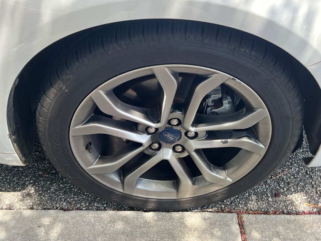 Thumbnail: 2019 Ford Fusion - 10