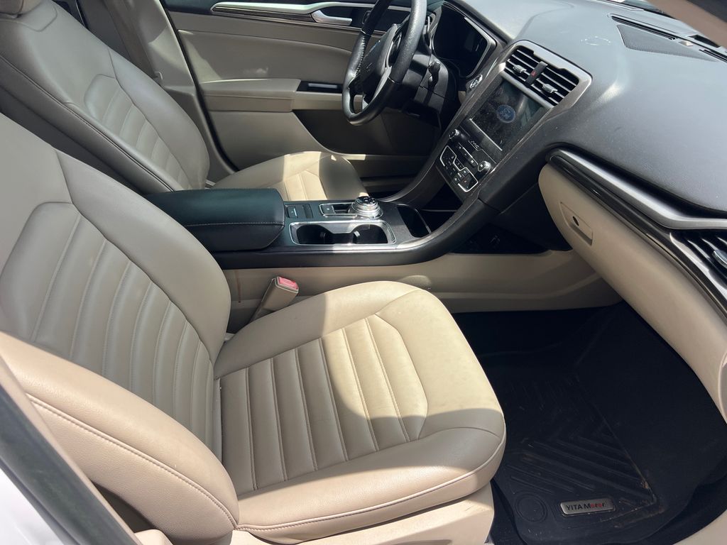 Thumbnail: 2019 Ford Fusion - 5
