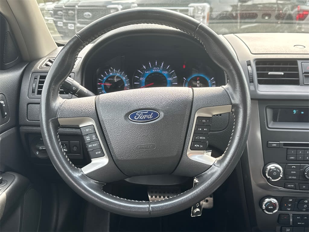 2012 Ford Fusion SEL 13