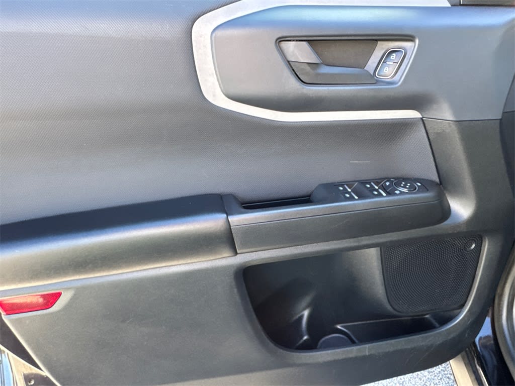 Thumbnail: 2021 Ford Bronco Sport - 21