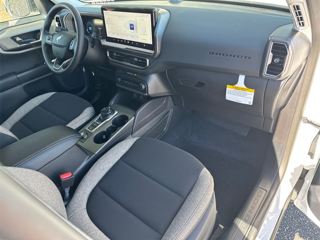 Thumbnail: 2025 Ford Bronco Sport - 10