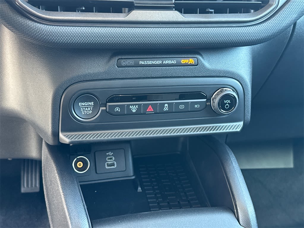 Thumbnail: 2025 Ford Bronco Sport - 30