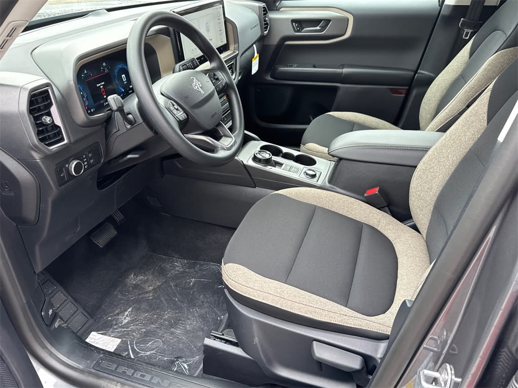 Thumbnail: 2025 Ford Bronco Sport - 8