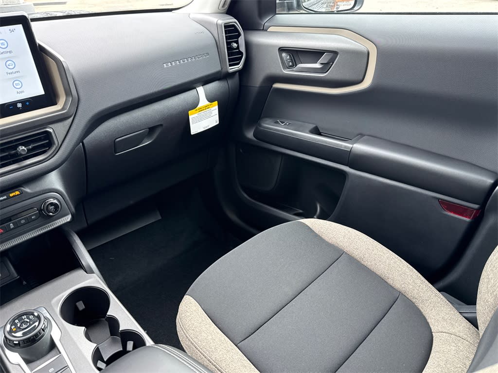 Thumbnail: 2025 Ford Bronco Sport - 11