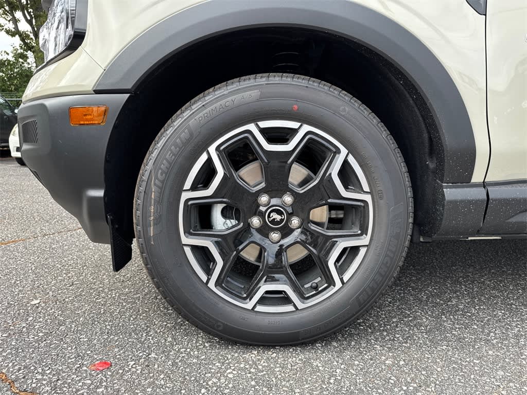 Thumbnail: 2025 Ford Bronco Sport - 6