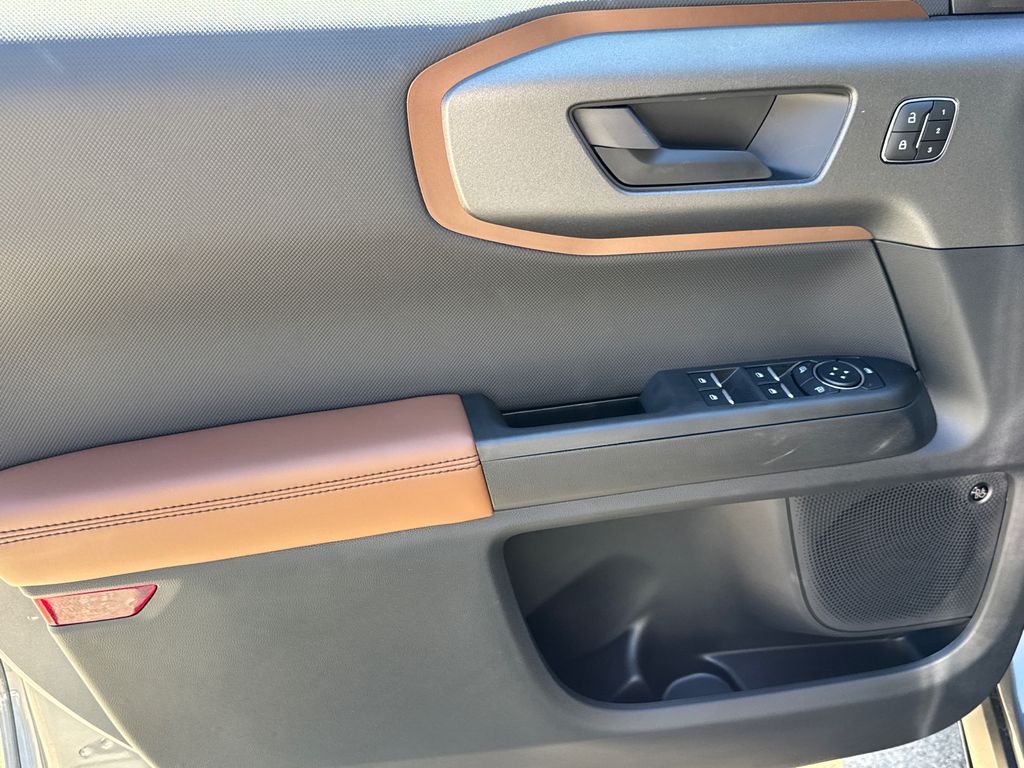 Thumbnail: 2025 Ford Bronco Sport - 20