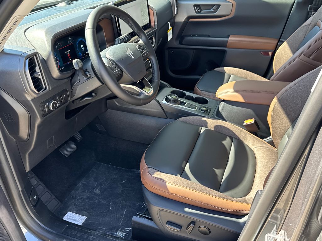 Thumbnail: 2025 Ford Bronco Sport - 8
