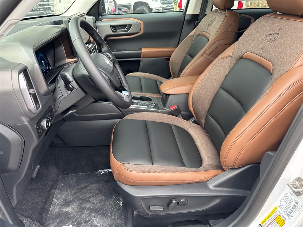 Thumbnail: 2025 Ford Bronco Sport - 8