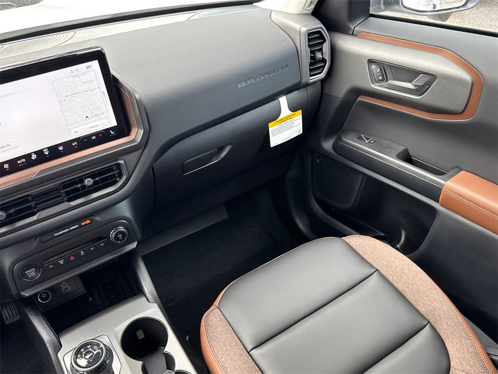 Thumbnail: 2025 Ford Bronco Sport - 12