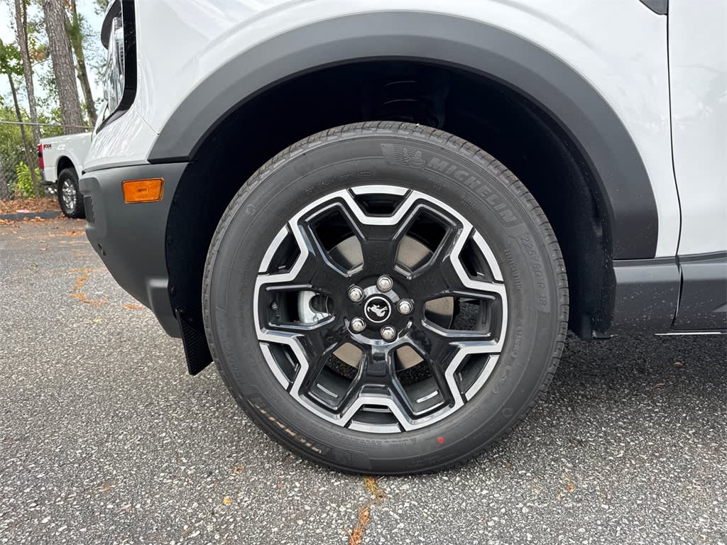 Thumbnail: 2025 Ford Bronco Sport - 6