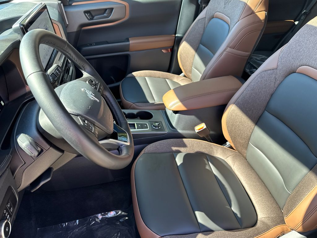 Thumbnail: 2025 Ford Bronco Sport - 9