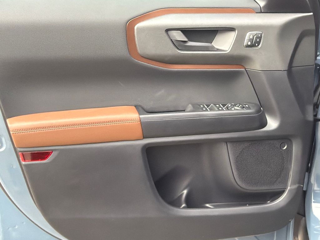 Thumbnail: 2025 Ford Bronco Sport - 22