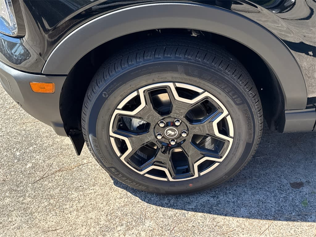 Thumbnail: 2025 Ford Bronco Sport - 6