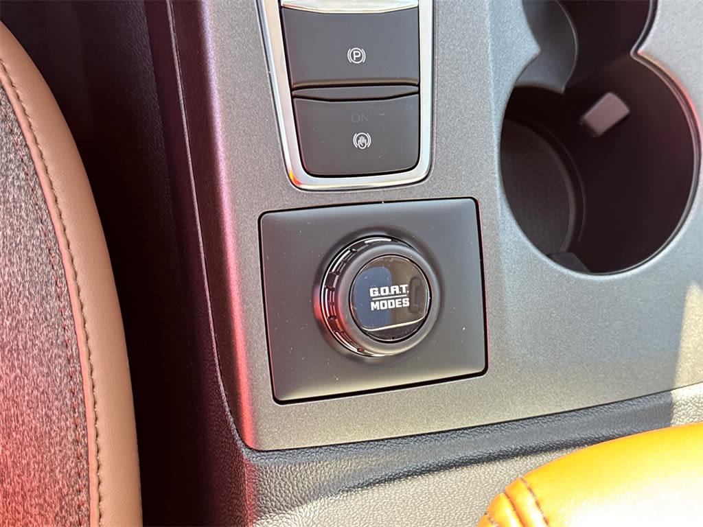 Thumbnail: 2025 Ford Bronco Sport - 27